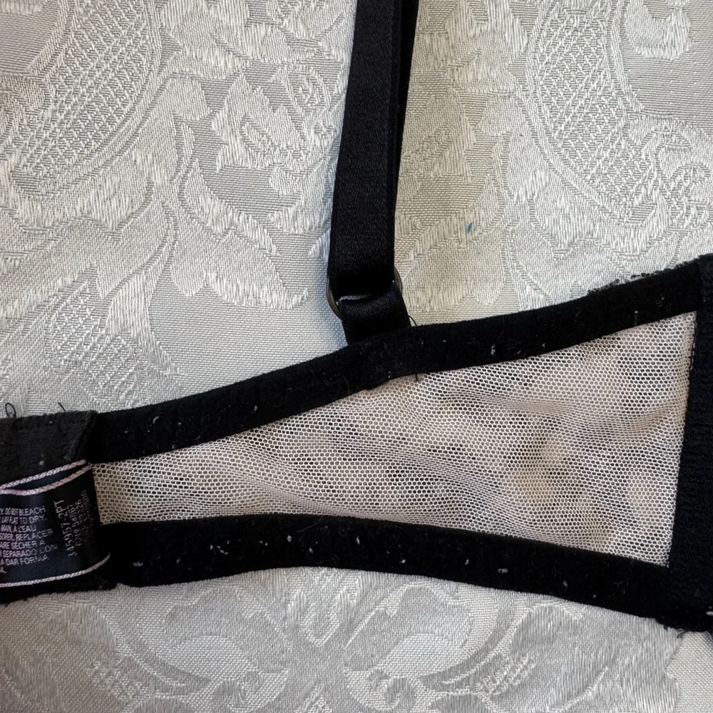 Victoria’s Secret Bra 32DD Very Sexy Unlined Demi‎ Lace Sheer Underwire Lingerie